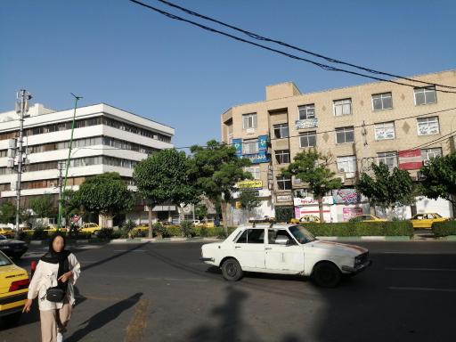 عکس مرکز تجاری گلشهر کرج