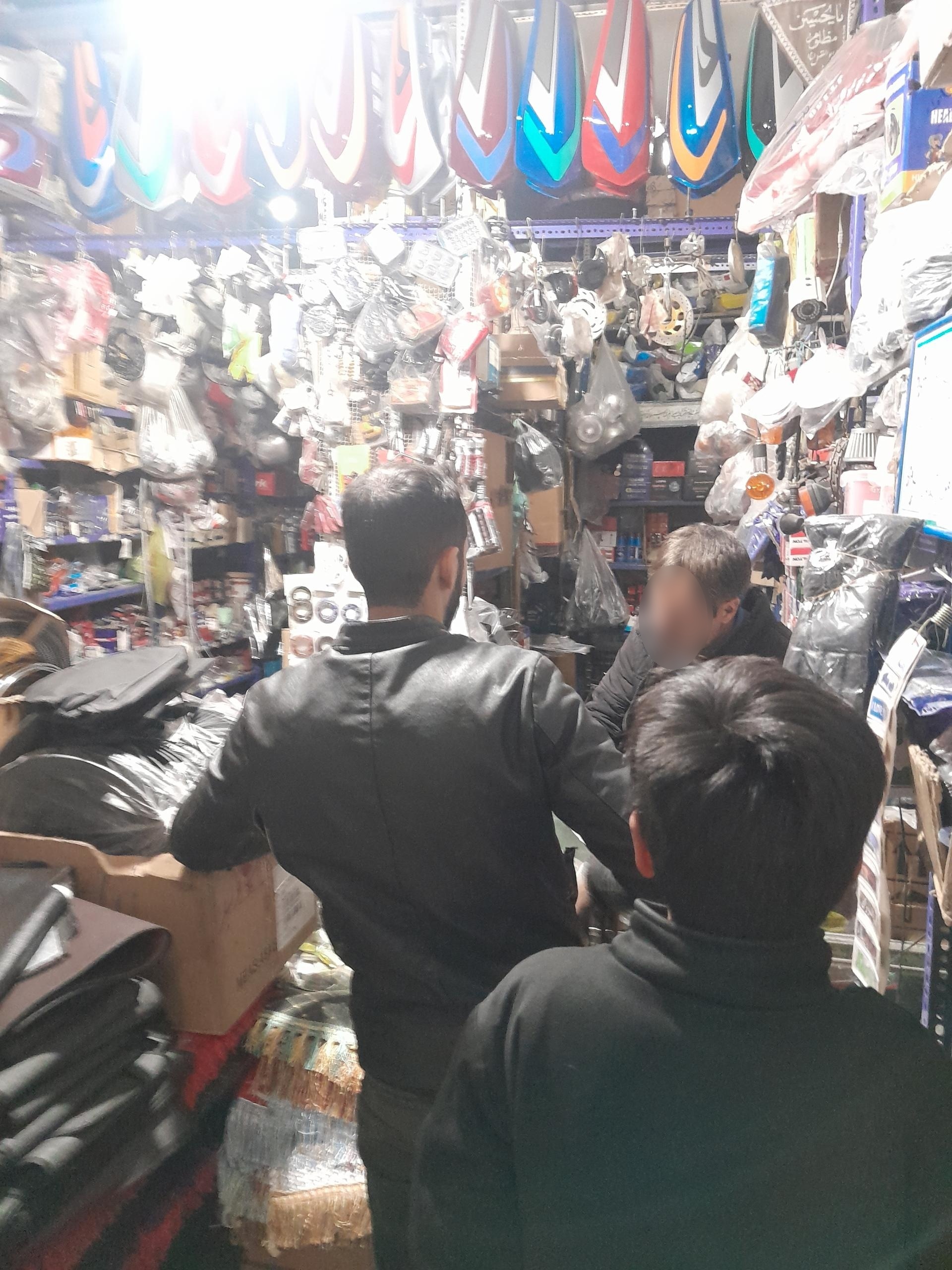 عکس لوازم یدکی حسین رضایی