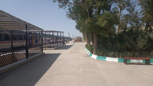 عکس ایستگاه راه آهن خیام