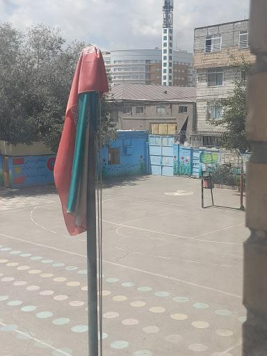 عکس دبستان دولتی دخترانه سمیه