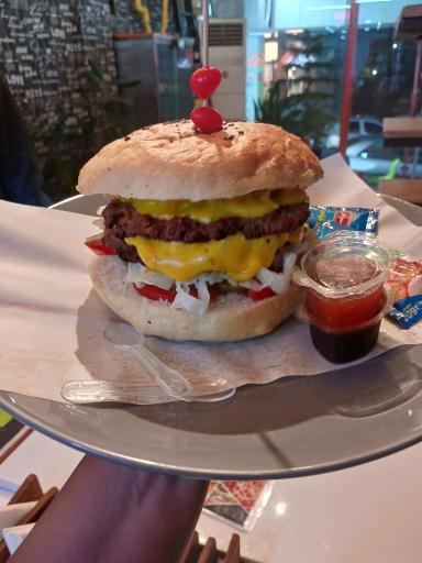 فست فود ژین