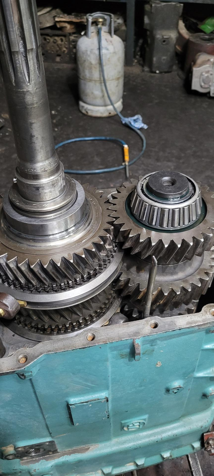 عکس تعمیرگاه مرسدس بنز طهماسبی