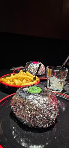 عکس خان برگر شعبه جهانشهر