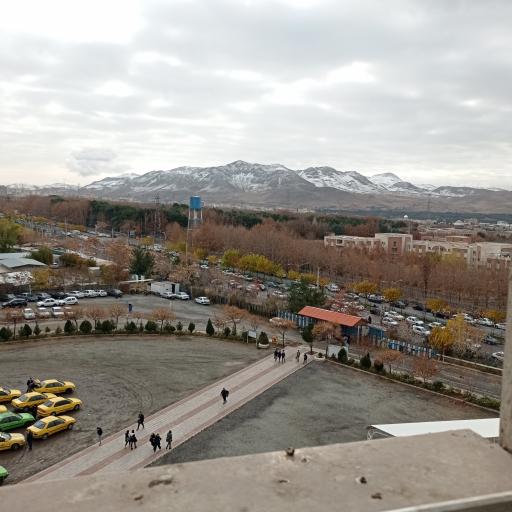 عکس دانشگاه آزاد اسلامی واحد تهران شمال