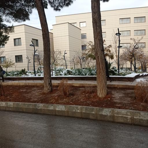 عکس دانشگاه آزاد اسلامی واحد تهران شمال