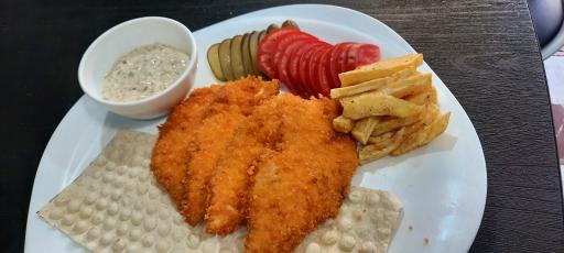 رستوران اعتماد 