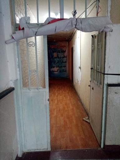 عکس سالن ورزشی پوریای ولی