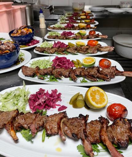 عکس رستوران سایه