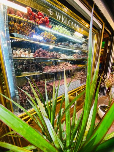 عکس کبابی عمو بهزاد