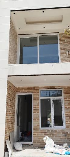 عکس تولید کننده درب و پنجره رویال وین