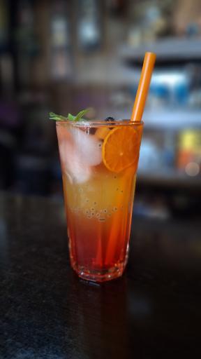 عکس کافه ونوس