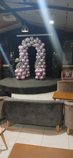 عکس کافه رستوران رومانسی