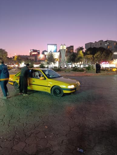 عکس میدان انقلاب (میدان شهرداری سابق)