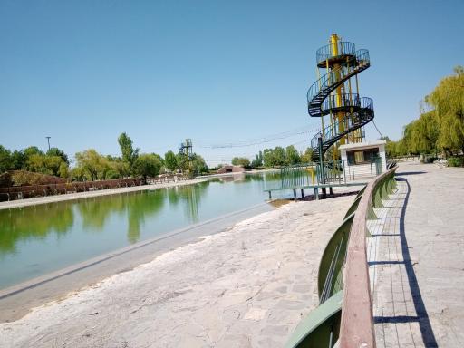 عکس رستوران سنجاقک