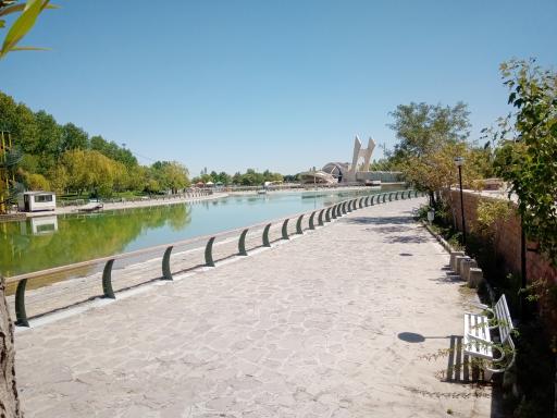 عکس رستوران سنجاقک