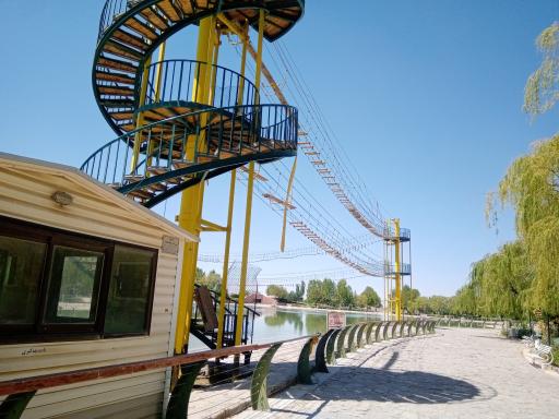 عکس رستوران سنجاقک