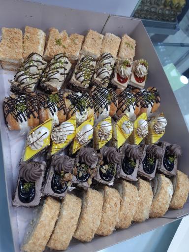 عکس شیرینی سرای شاهکار