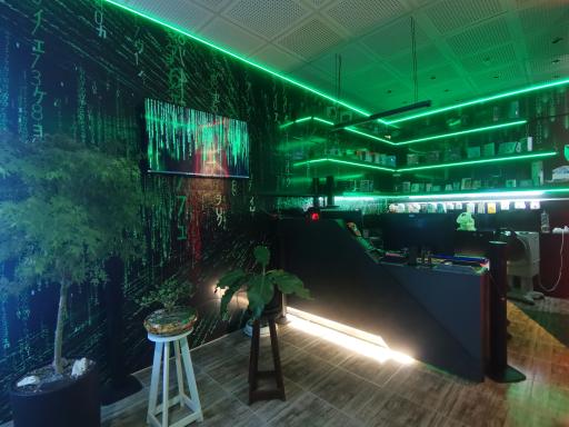 عکس محصولات فرهنگی ماتریکس