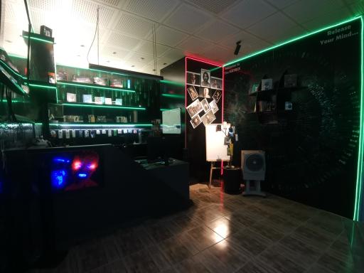 عکس محصولات فرهنگی ماتریکس