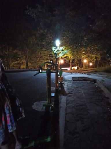 عکس وسائل ورزشی پارک