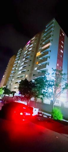 عکس برج مسکونی عرش