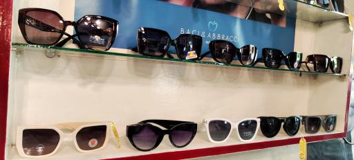 عکس عینک بوستان