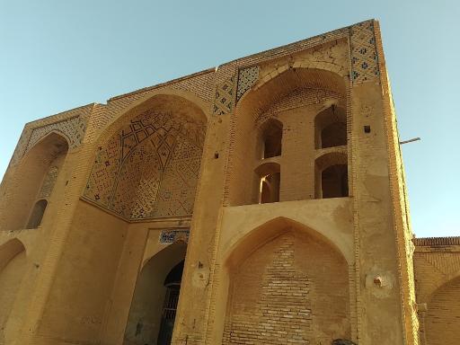 عکس کاروانسرای عباسی گز