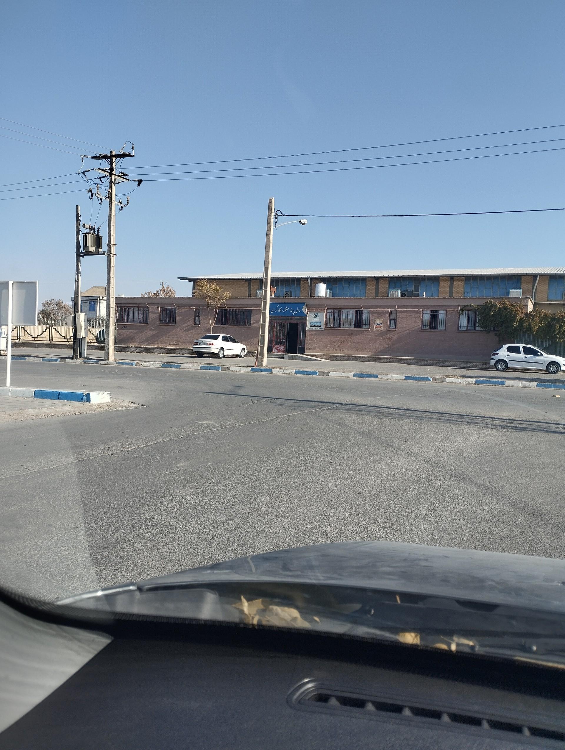 عکس سالن چند منظوره کارگران 