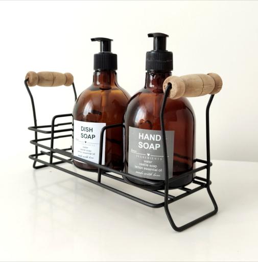 عکس تولید کننده محصولات آشپزخانه برند بلورین لایف وگل‌های مصنوعی