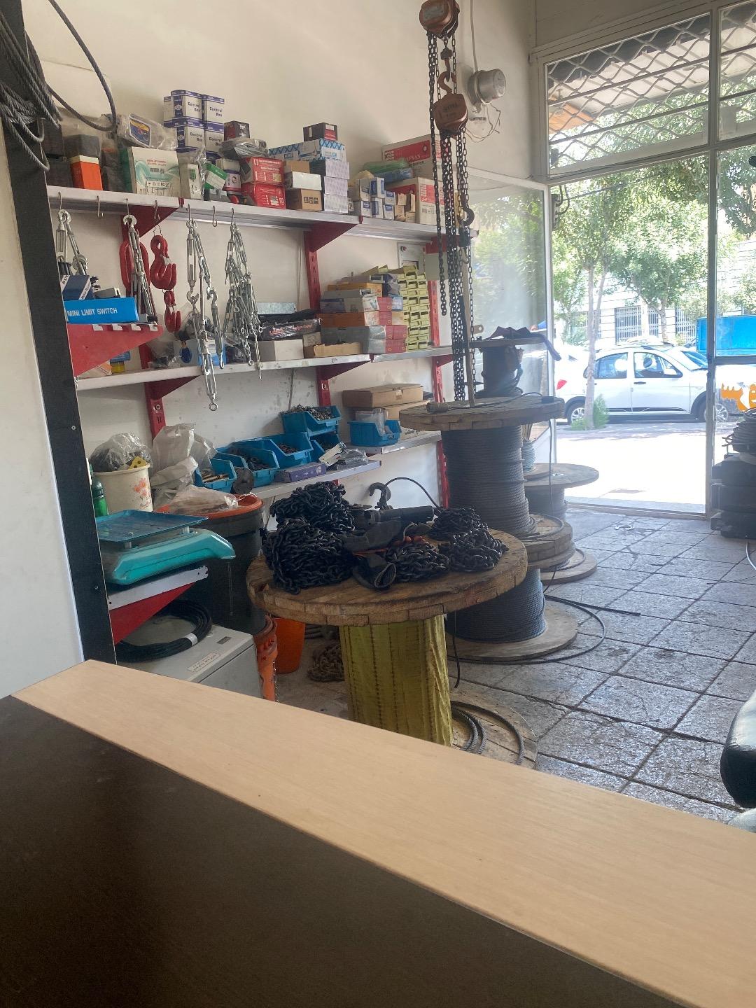 عکس آسانسور مرکزی کرج آریان