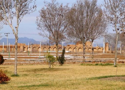 عکس کاروانسرای عباسی گز