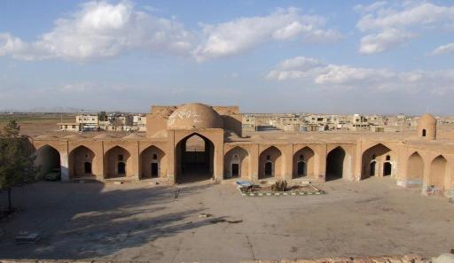 عکس کاروانسرای عباسی گز
