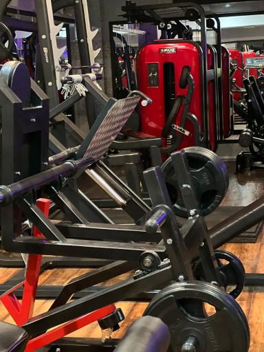 عکس باشگاه ورزشی رویان فیت