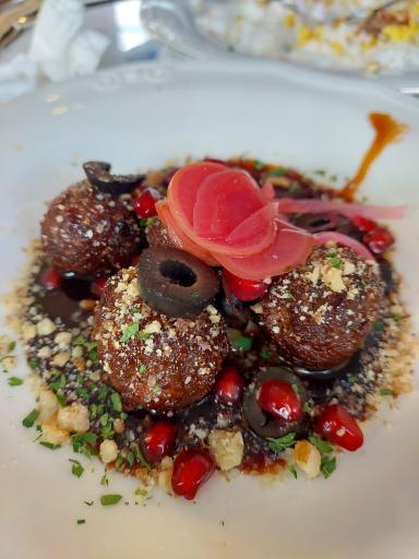 عکس کافه رستوران هفت پنجره