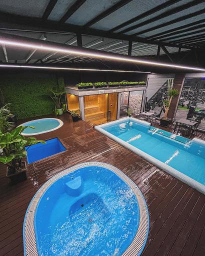 عکس باشگاه بدنسازی رادیس