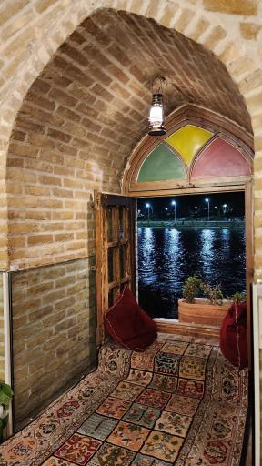 عکس کافه رستوران هفت پنجره