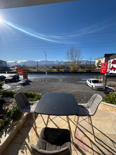 عکس کافه سوهان حاج حسین خوشبخت