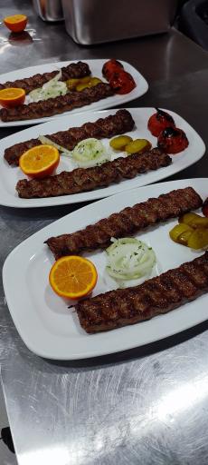 عکس رستوران سناتور