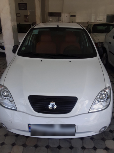 عکس نمایشگاه اتومبیل زاهدیان فر