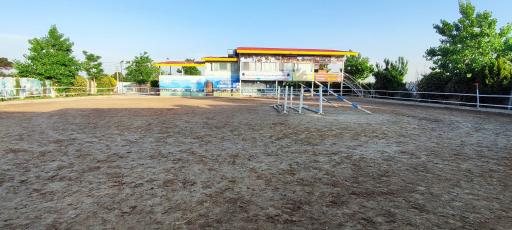 عکس باشگاه سوارکاری کاوه