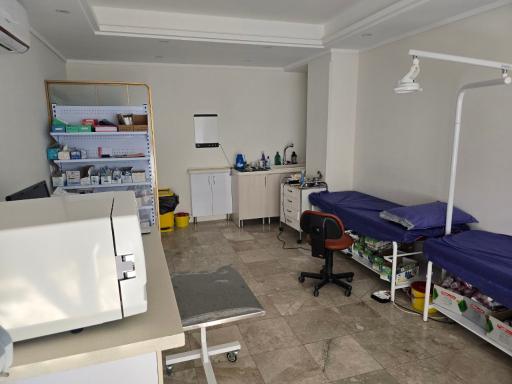 مطب دکتر مشتاقیون