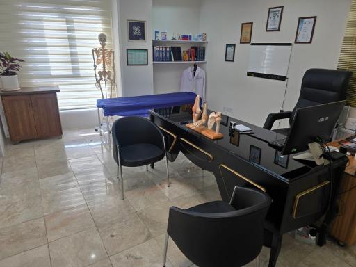 مطب دکتر مشتاقیون