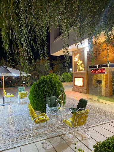 عکس رستوران رویایی آریا شاندیز 