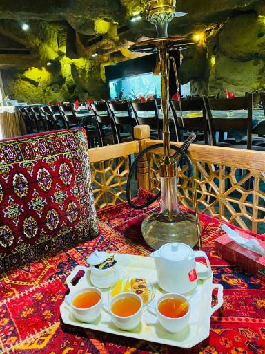 عکس رستوران رویایی آریا شاندیز 