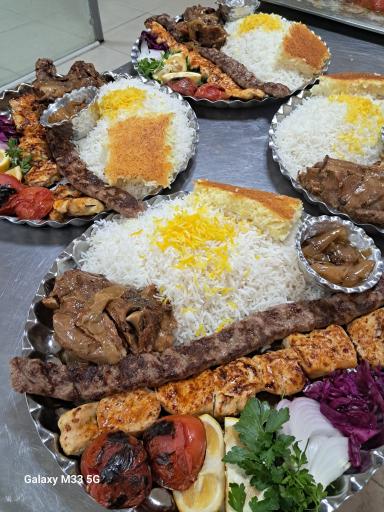 عکس رستوران رویایی آریا شاندیز 