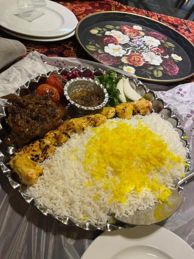 عکس رستوران رویایی آریا شاندیز 