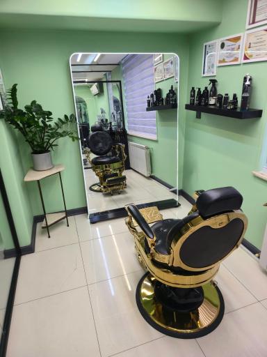 عکس آرایشگاه مردانه صاحبقرانیه