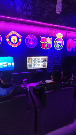 عکس کافه گیم آفساید