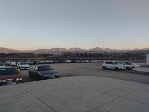 عکس پارکینگ ترمینال شرق