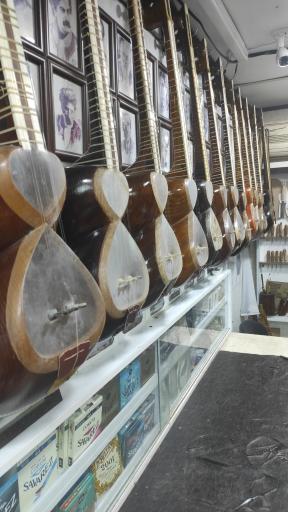 فروشگاه لوازم موسیقی افتخاری
